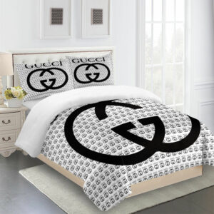 Gucci White And Black Logo Brand Bedding Set Luxury Bedroom Bedspread Home Decor