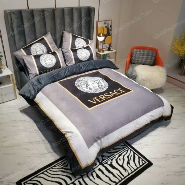 Versace Logo Brand Bedding Set Home Decor Bedroom Luxury Bedspread