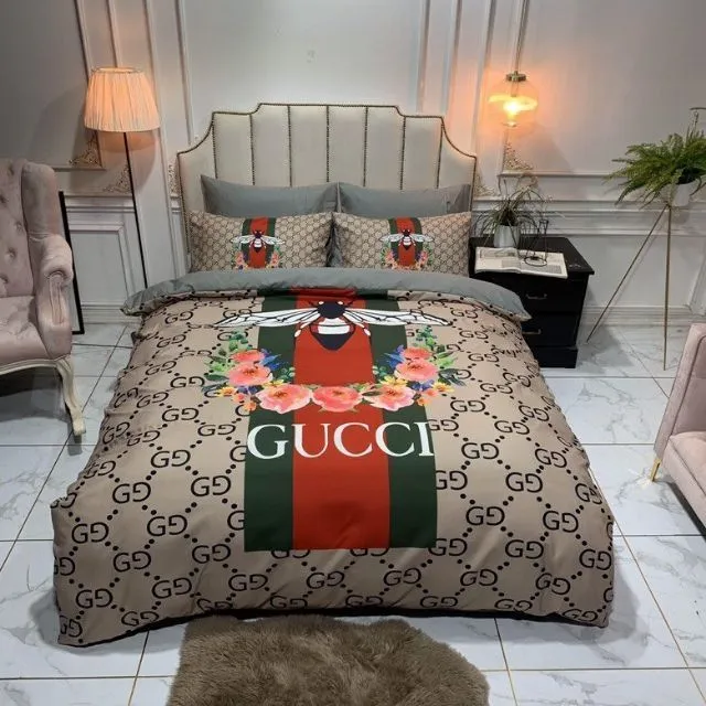 Gucci Bee Flower Logo Brand Bedding Set Bedroom Luxury Home Decor Bedspread