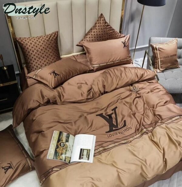 Louis Vuitton Logo Brand Bedding Set Bedspread Bedroom Home Decor Luxury