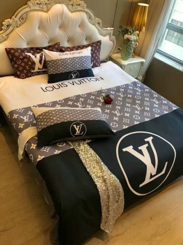 Louis Vuitton Logo Brand Bedding Set Home Decor Bedroom Luxury Bedspread