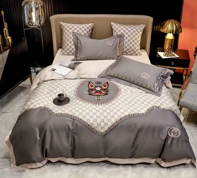 Gucci Cat Grey Logo Brand Bedding Set Luxury Bedroom Bedspread Home Decor