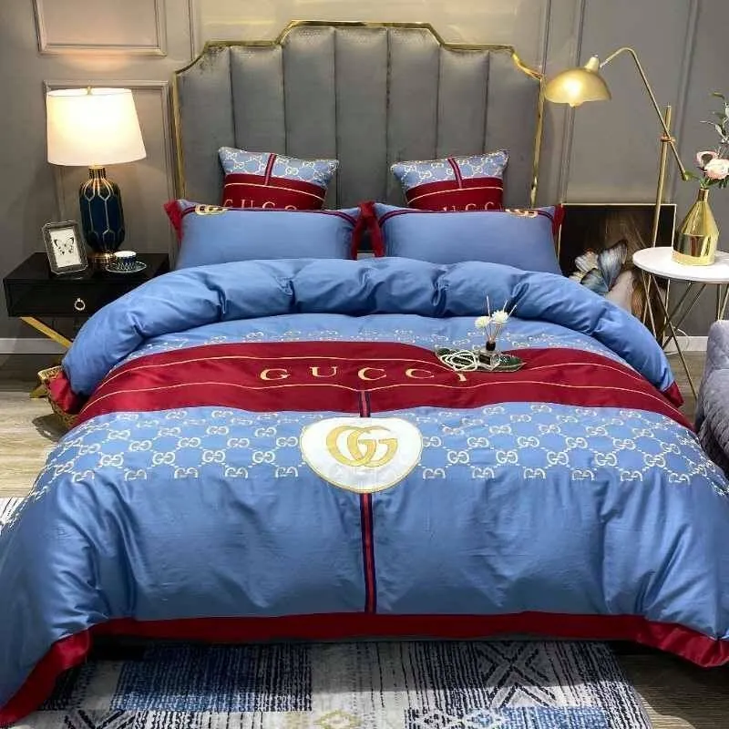 Gucci Blue Logo Brand Bedding Set Luxury Bedspread Bedroom Home Decor