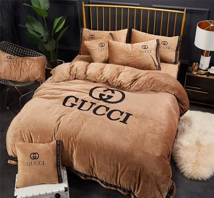 Gucci Brown Logo Brand Bedding Set Bedspread Luxury Home Decor Bedroom