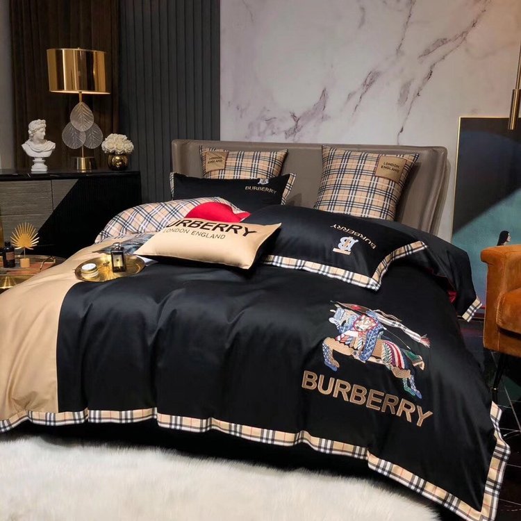 Burberry Black Logo Brand Bedding Set Home Decor Bedspread Bedroom Luxury