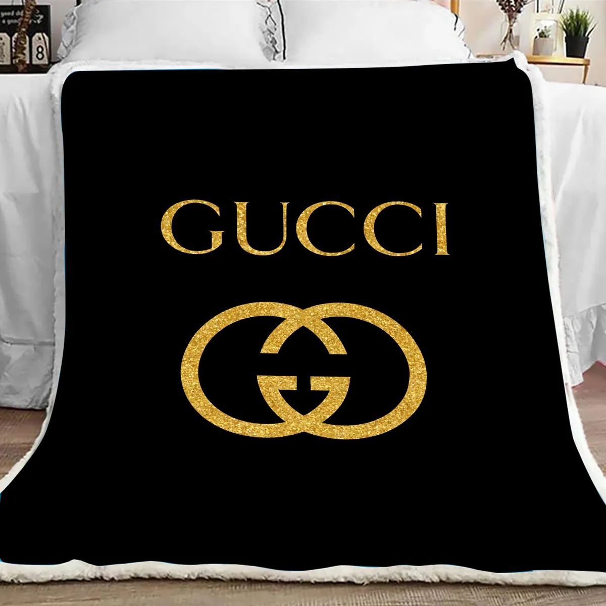 Gucci Black Golden Logo Fleece Blanket Luxury Fashion Brand Home Decor