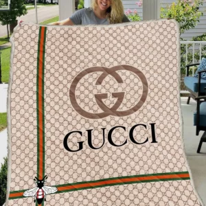 Gucci Bee Beige Fleece Blanket Fashion Brand Home Decor Luxury