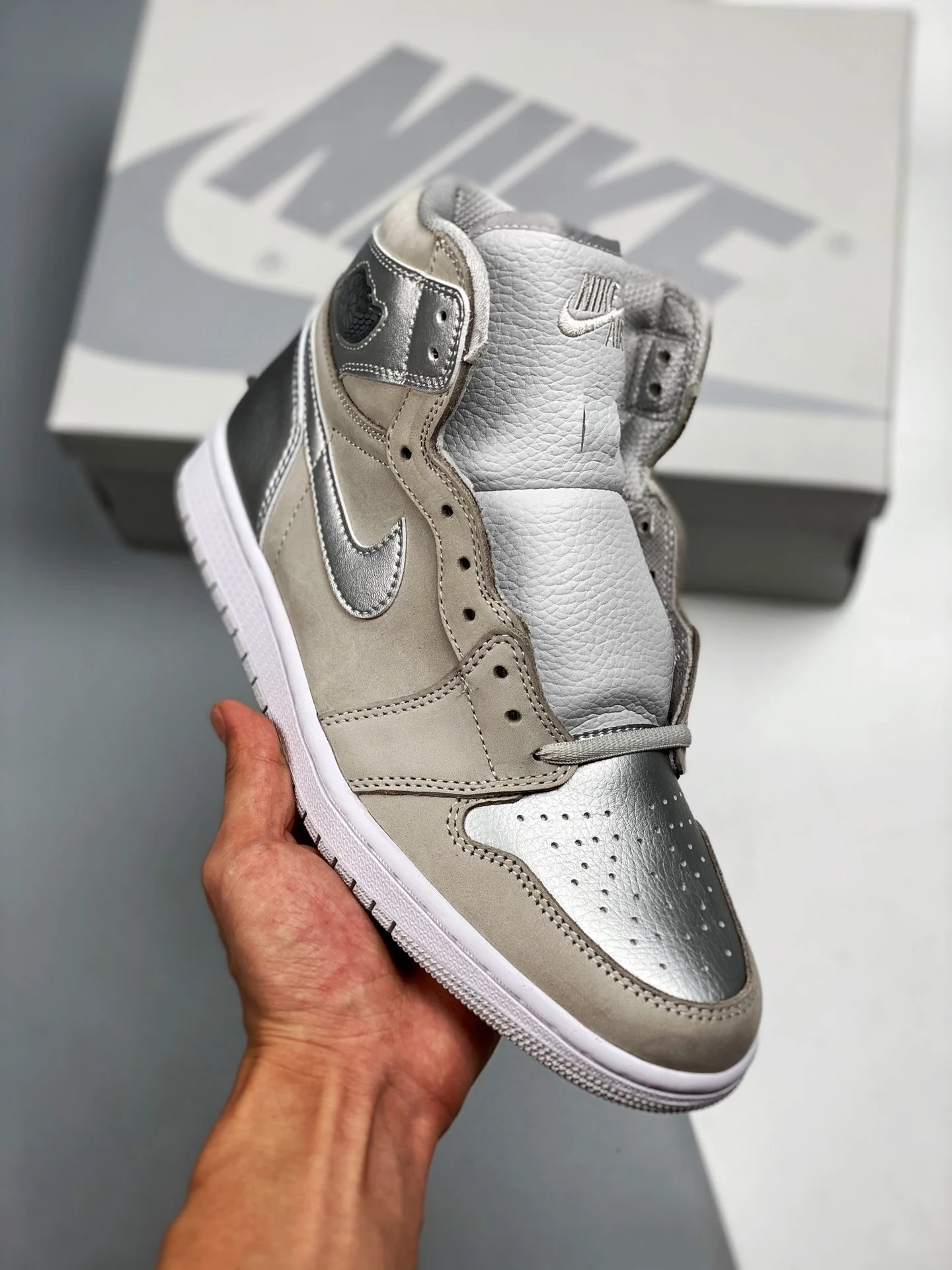 Air Jordan 1 High OG Japan Neutral Grey White-Metallic Silver For Sale