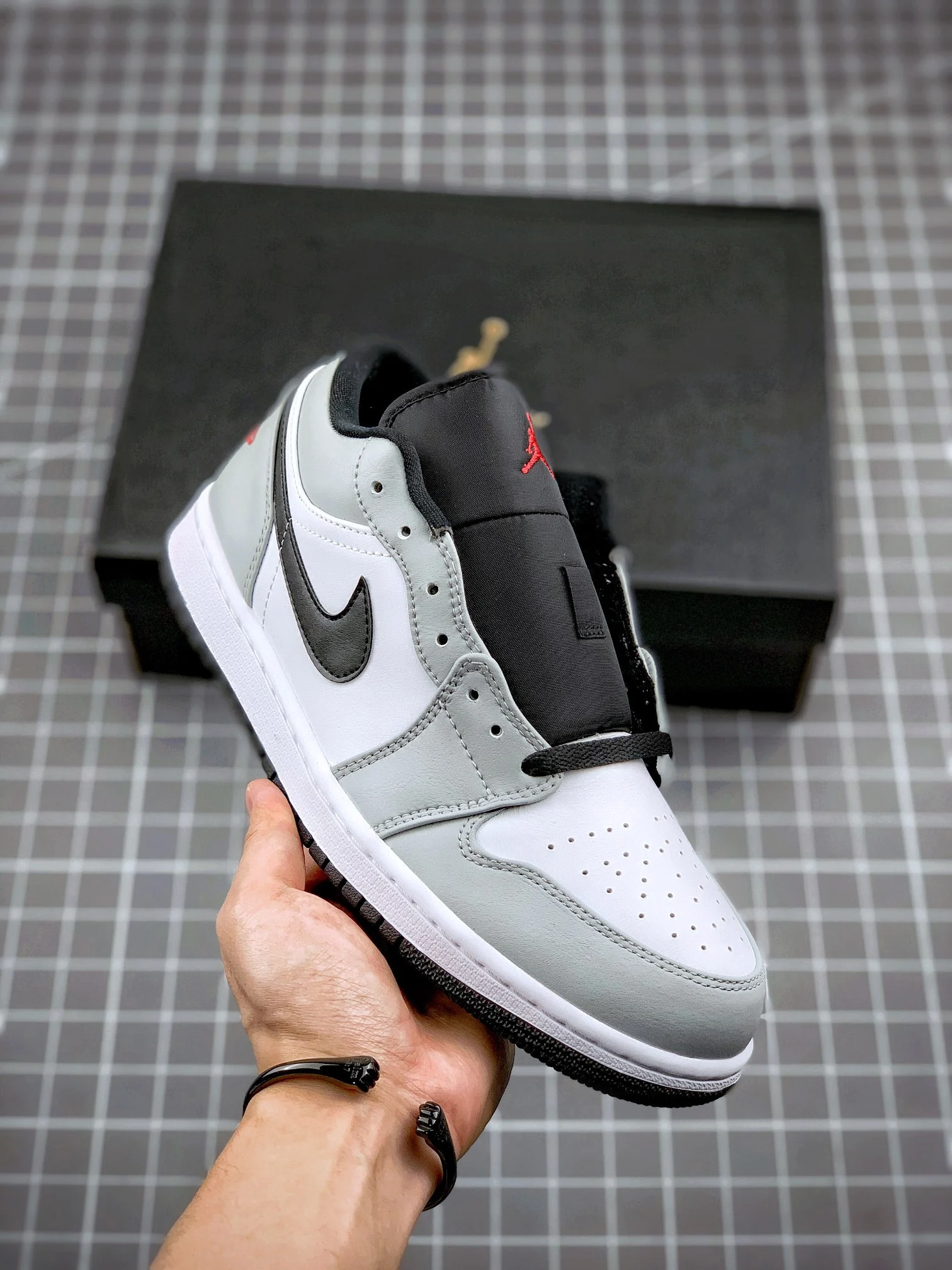 Air Jordan 1 Low Light Smoke Grey Red 553558-030 For Sale