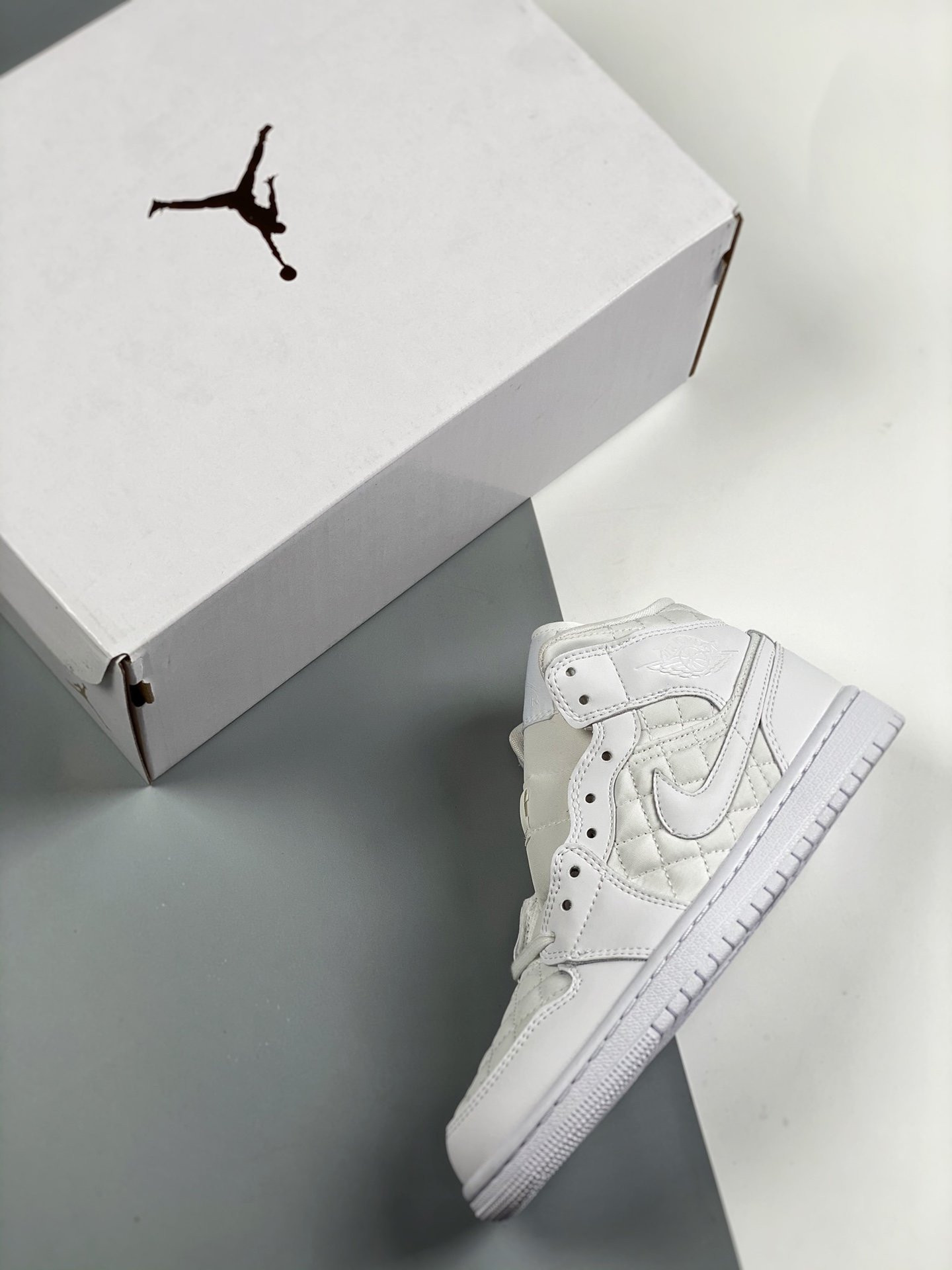 Air Jordan 1 Mid SE White Quilted DB6078-100 For Sale