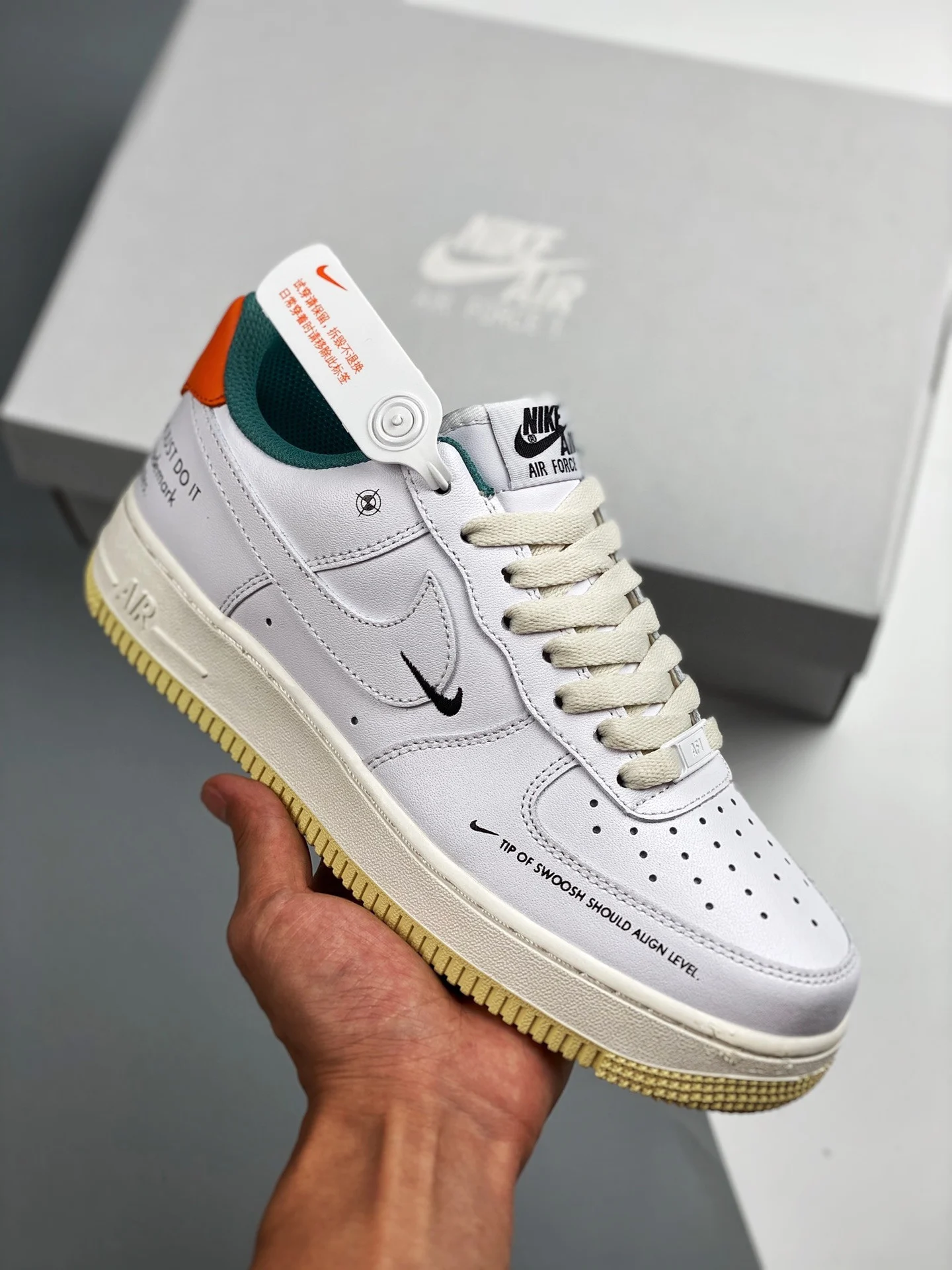 Nike Air Force 1 07 LE White Sail Starfish For Sale