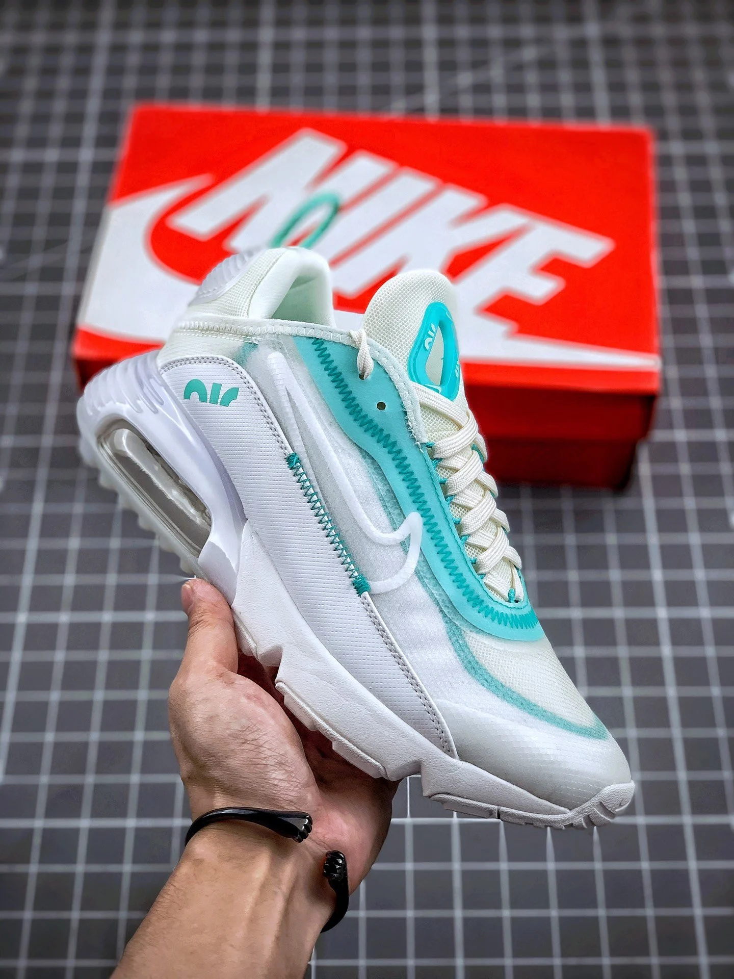 Nike Air Max 2090 Sail White-Aurora Green BV9977-102 On Sale