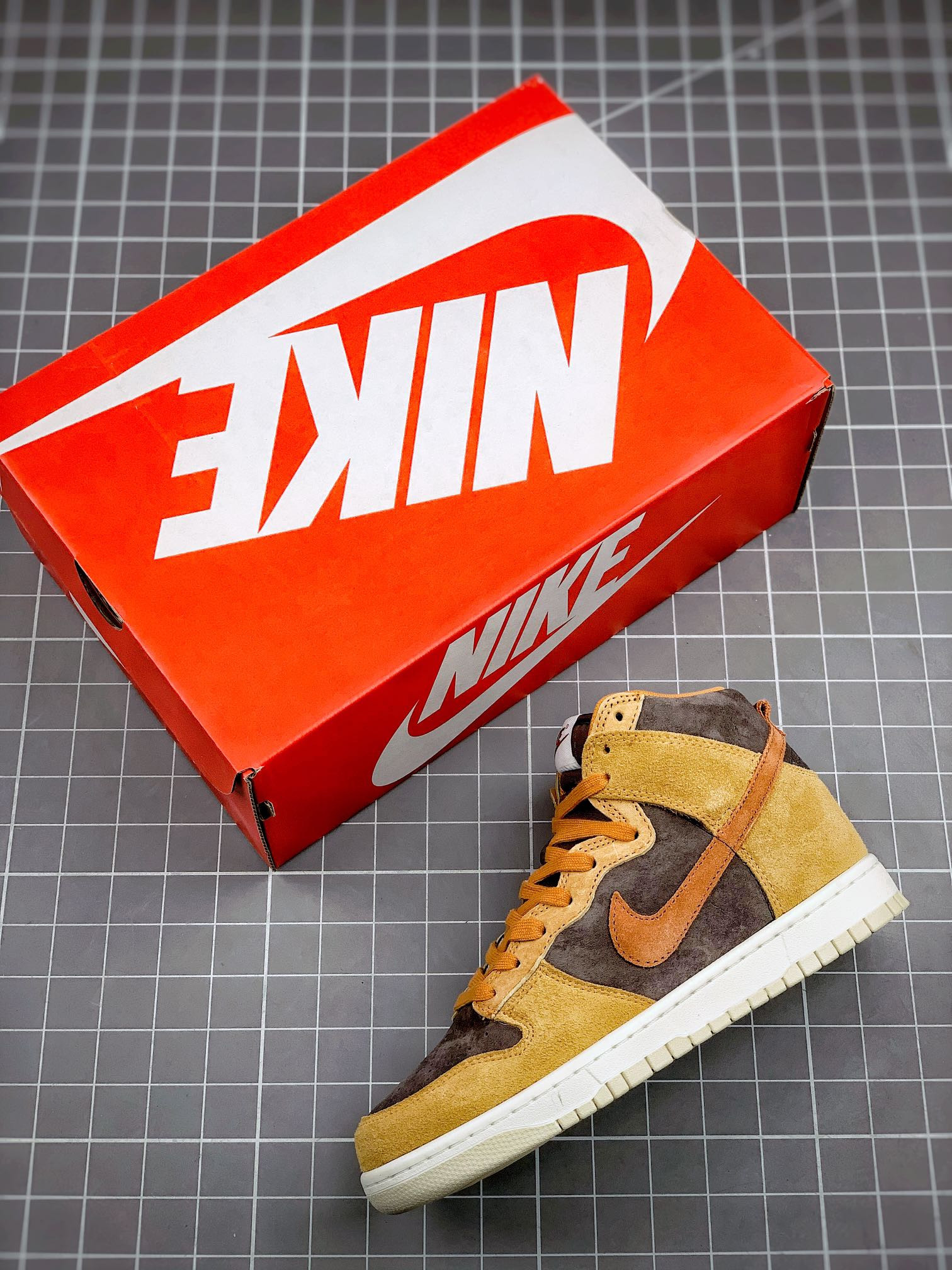 Nike Dunk High Velvet Brown Dark Russet-Dark Curry-Sail For Sale