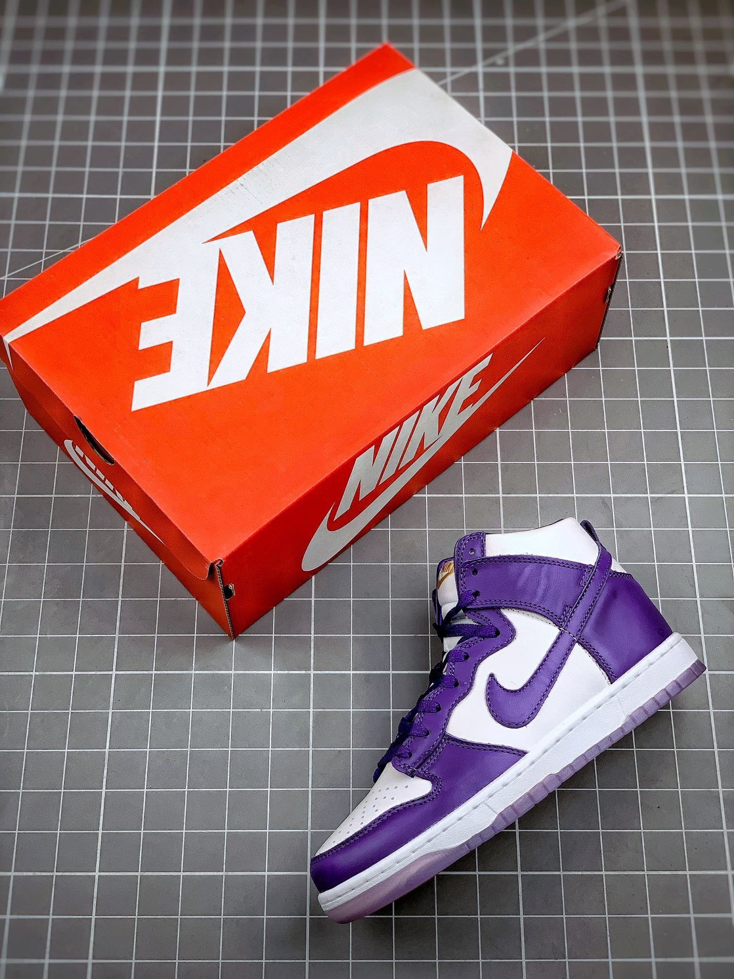 Nike Dunk High White Varsity Purple DC5382-100 For Sale