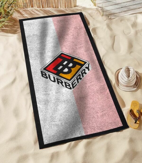 Burberry Beach Towel Summer Item Soft Cotton Accessories Fashion Luxury