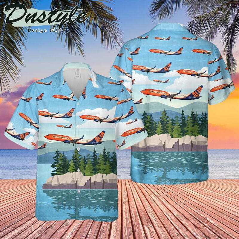 Sun Country Airlines Boeing 73783N Hawaiian Shirt