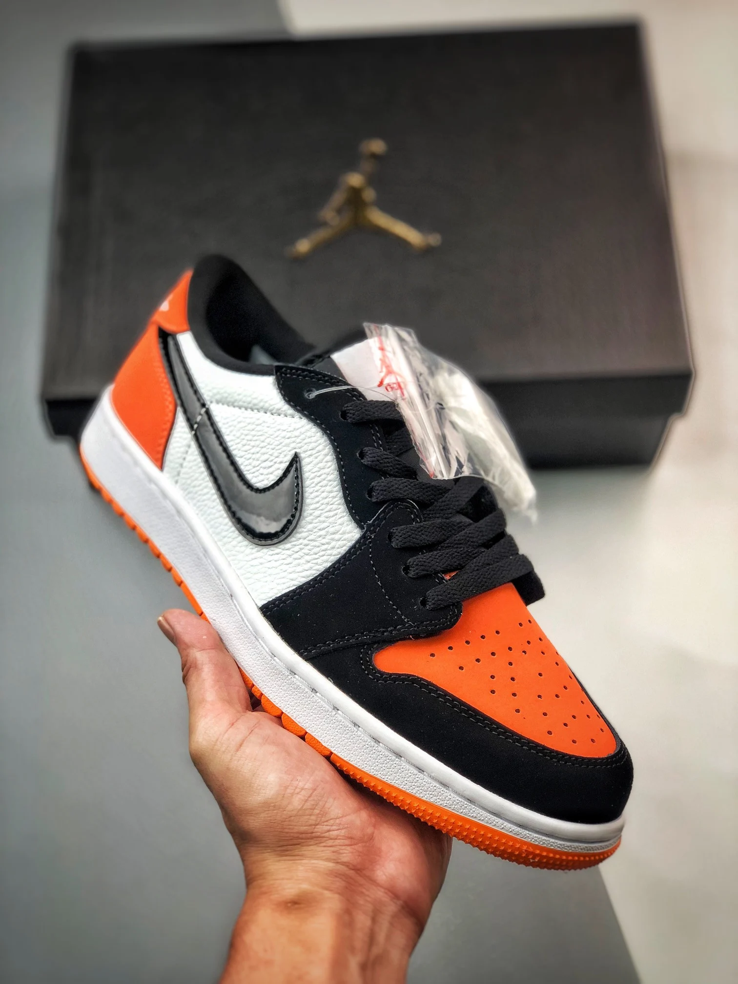 Air Jordan 1 Low Golf Shattered Backboard Starfish Black-White DD9315-800 For Sale