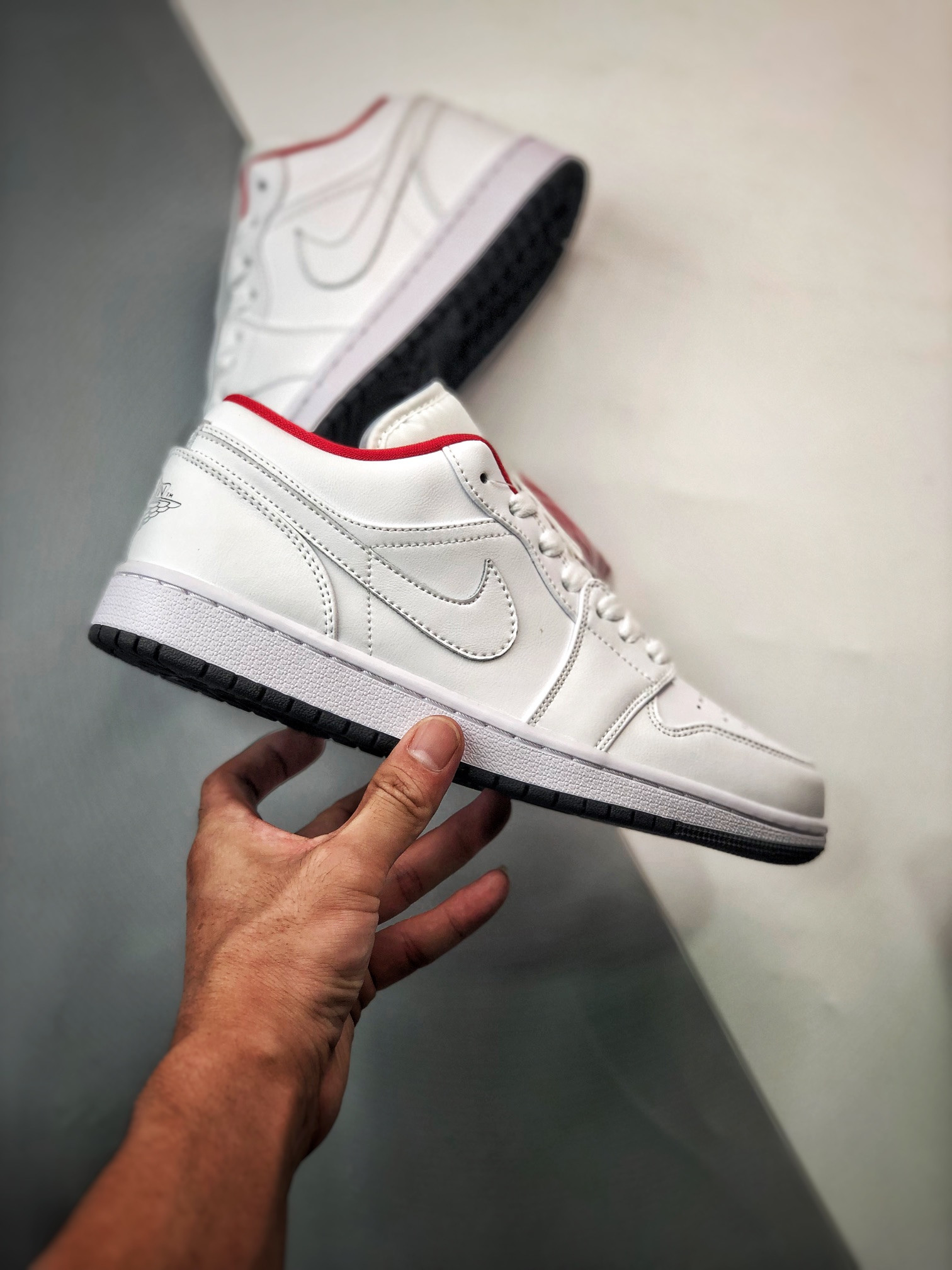 Air Jordan 1 Low White Red with Mismatched Insoles