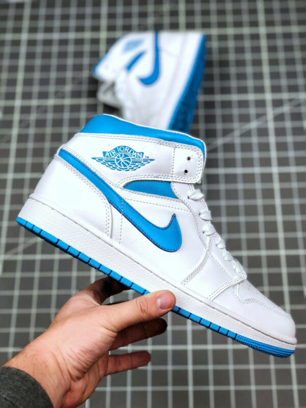 Air Jordan 1 Mid UNC White Light Blue BQ6472-114 On Sale