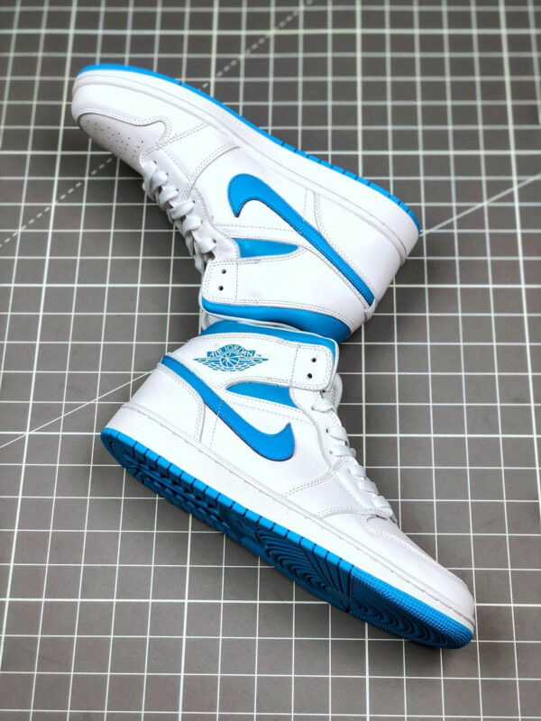 Air Jordan 1 Mid UNC White Light Blue BQ6472-114 On Sale