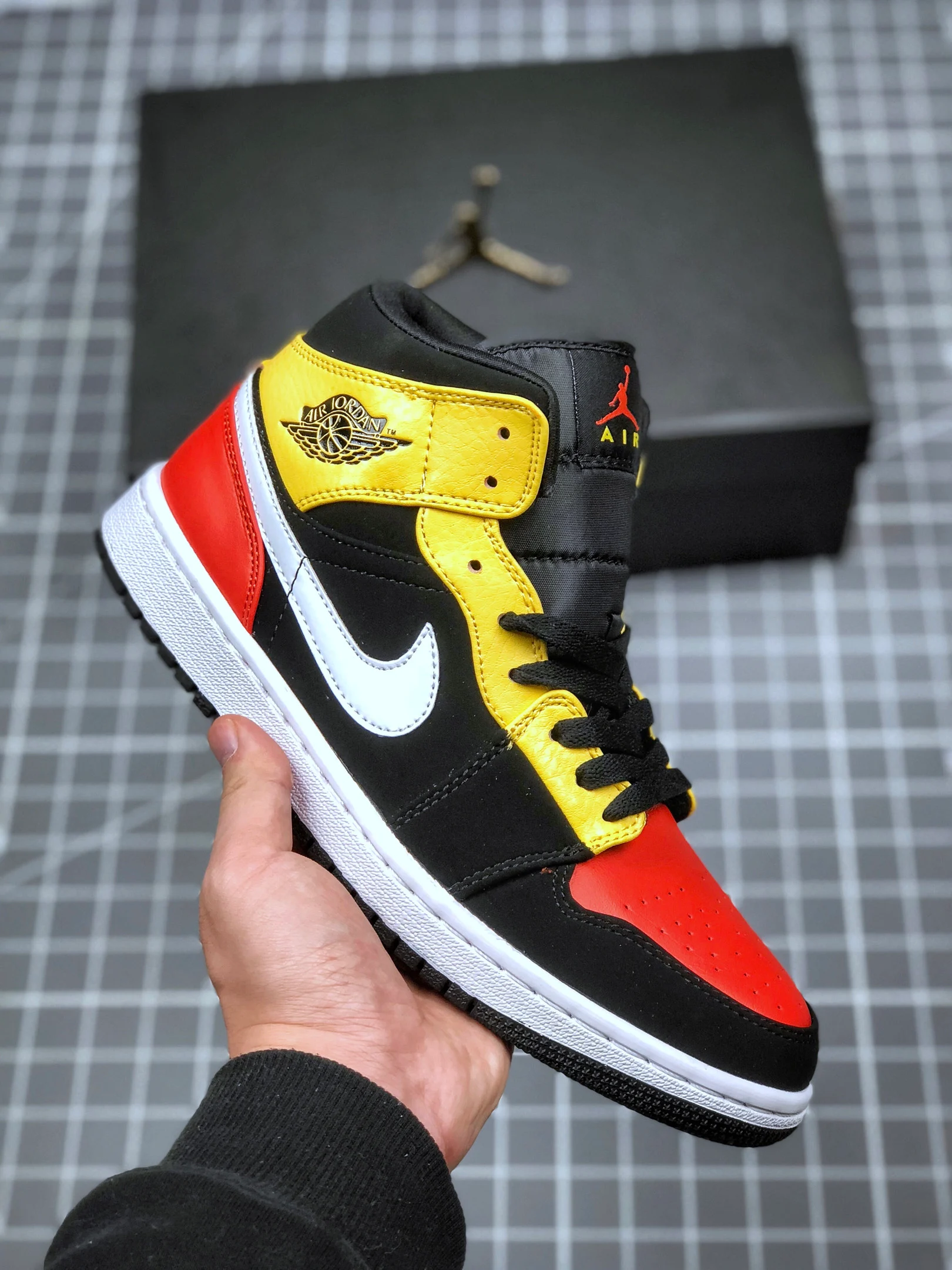 Air Jordan 1 Mid SE Black Amarillo-White-Team Orange For Sale