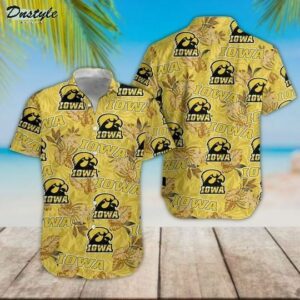 Iowa Hawkeyes Hawaiian Shirt Summer Beach Outfit