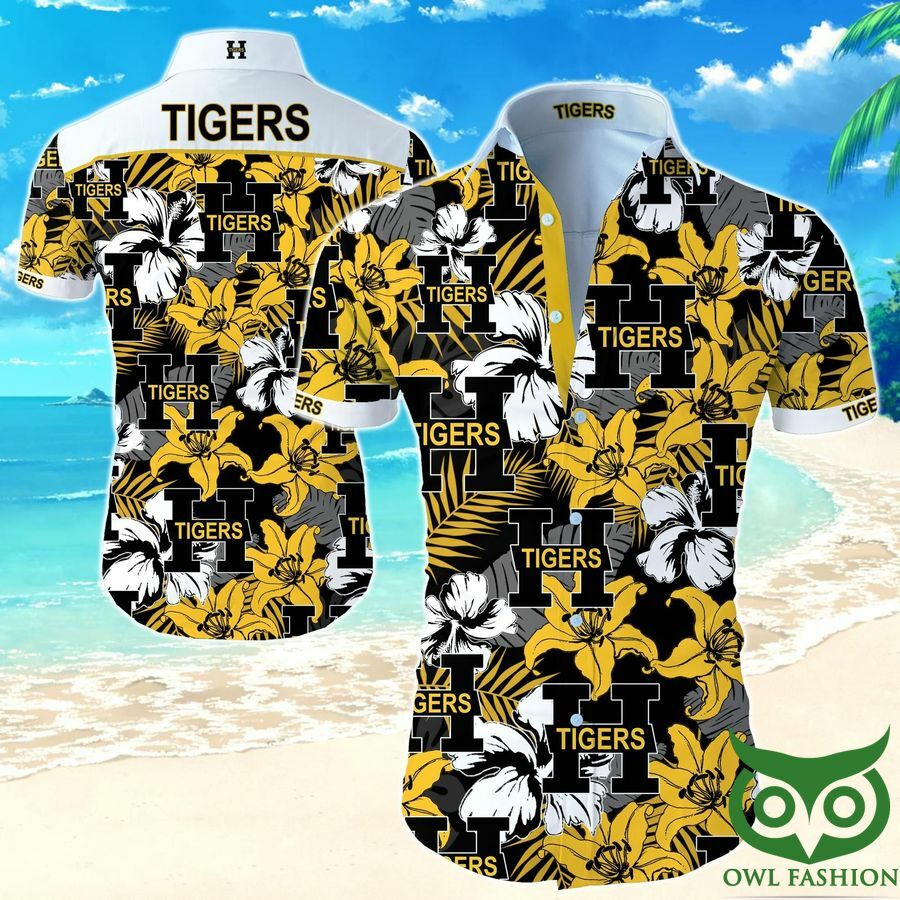 Nhl Hamilton Tigers Black And Yellow Flowers Hawaiian Shirt