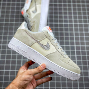 Nike Air Force 1 07 SE Pure Platinum For Sale