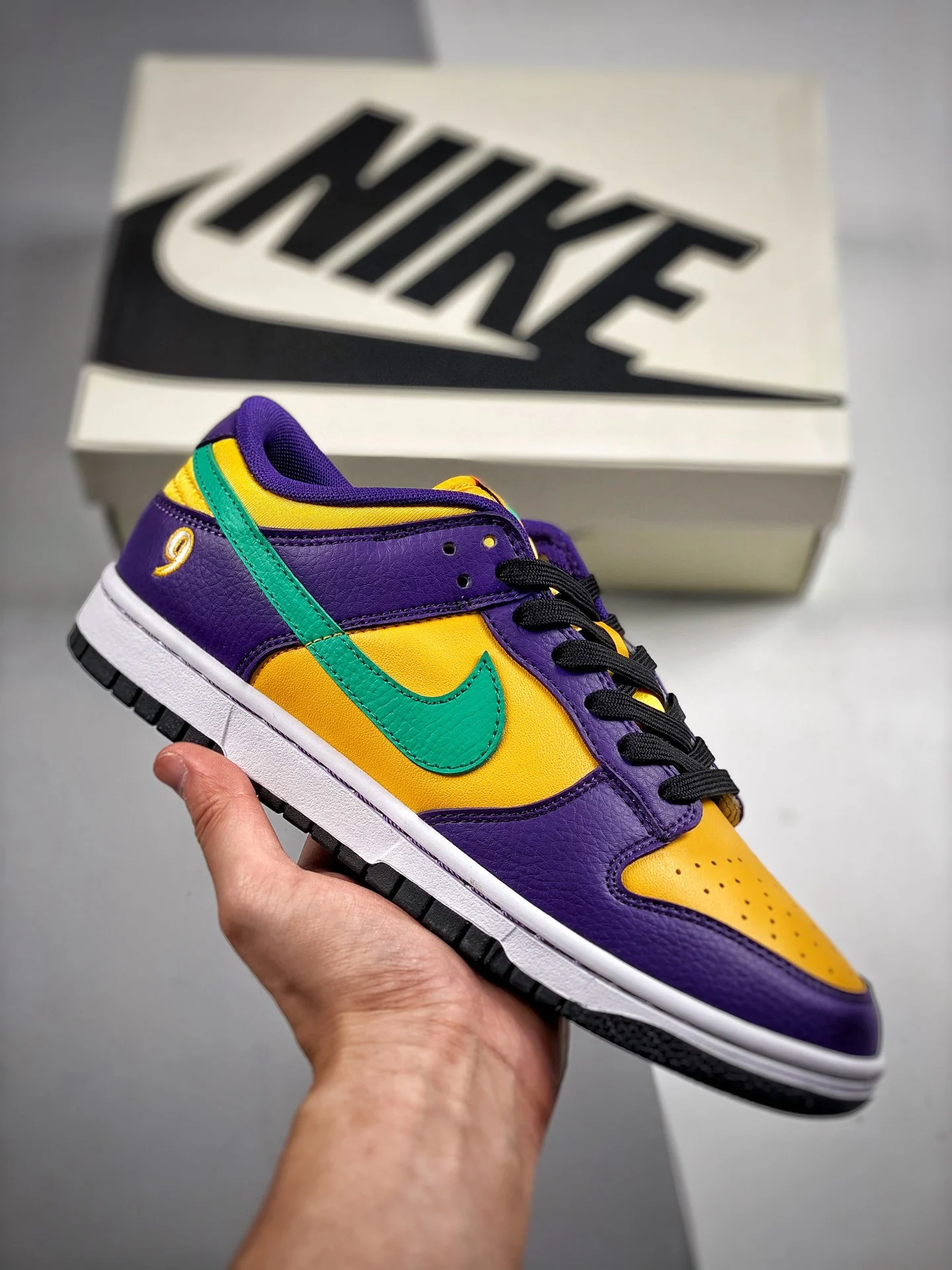 Nike Dunk Low Lisa Leslie Court Purple Clear Emerald DO9581-500 For Sale