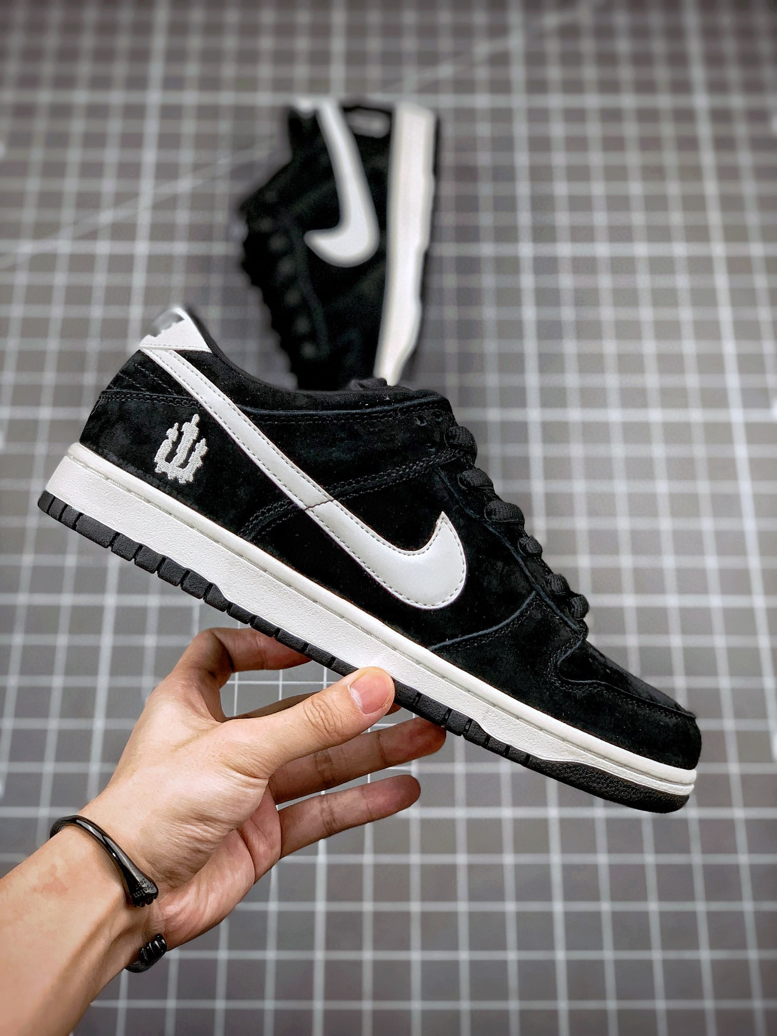 Nike SB Dunk Low Wiegers White Black 304292-014 For Sale