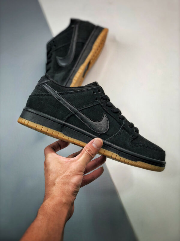 Nike SB Dunk Low IW Black Gum 819674-002 For Sale