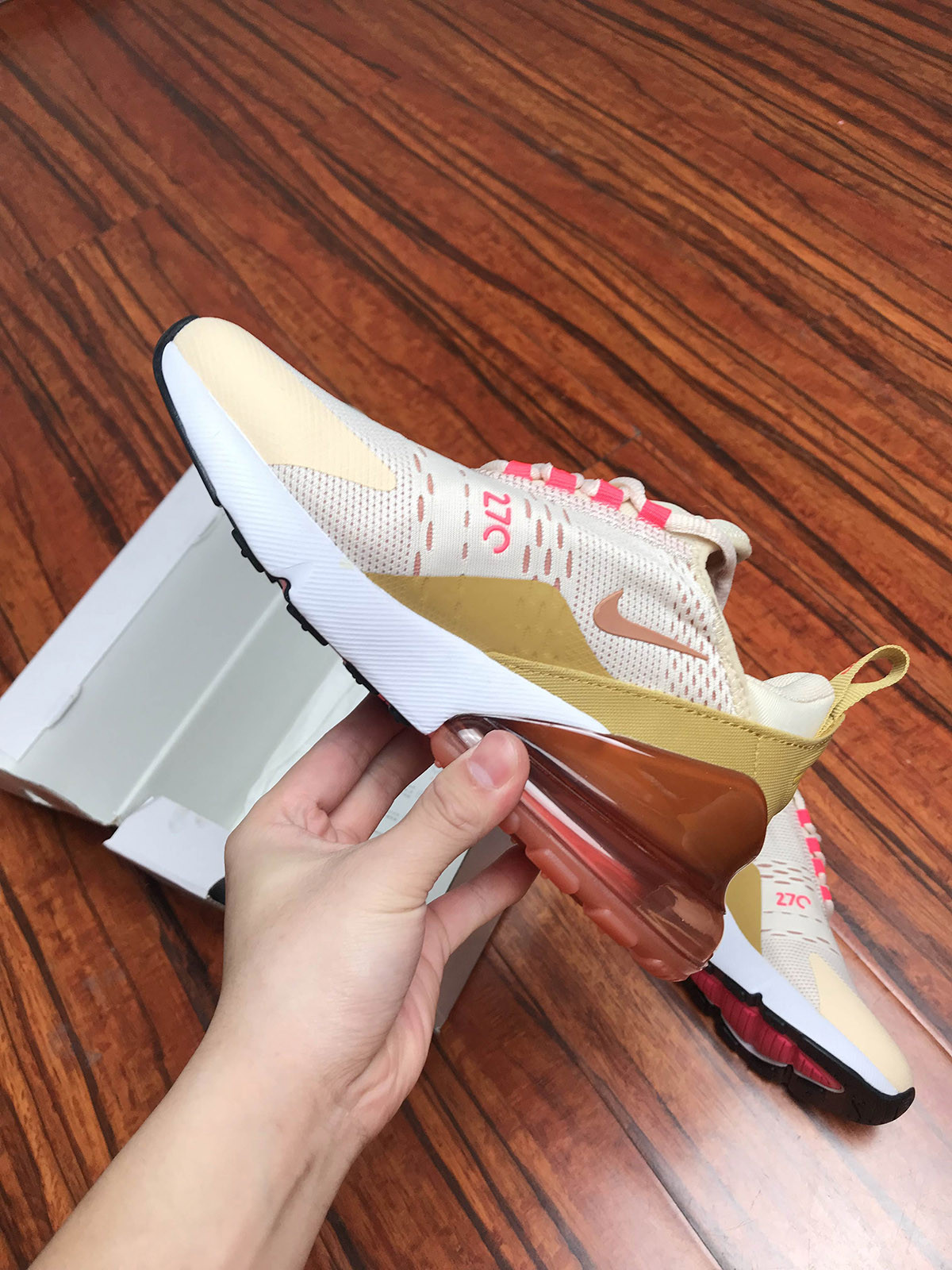 Nike Wmns Air Max 270 Cream Tint For Sale