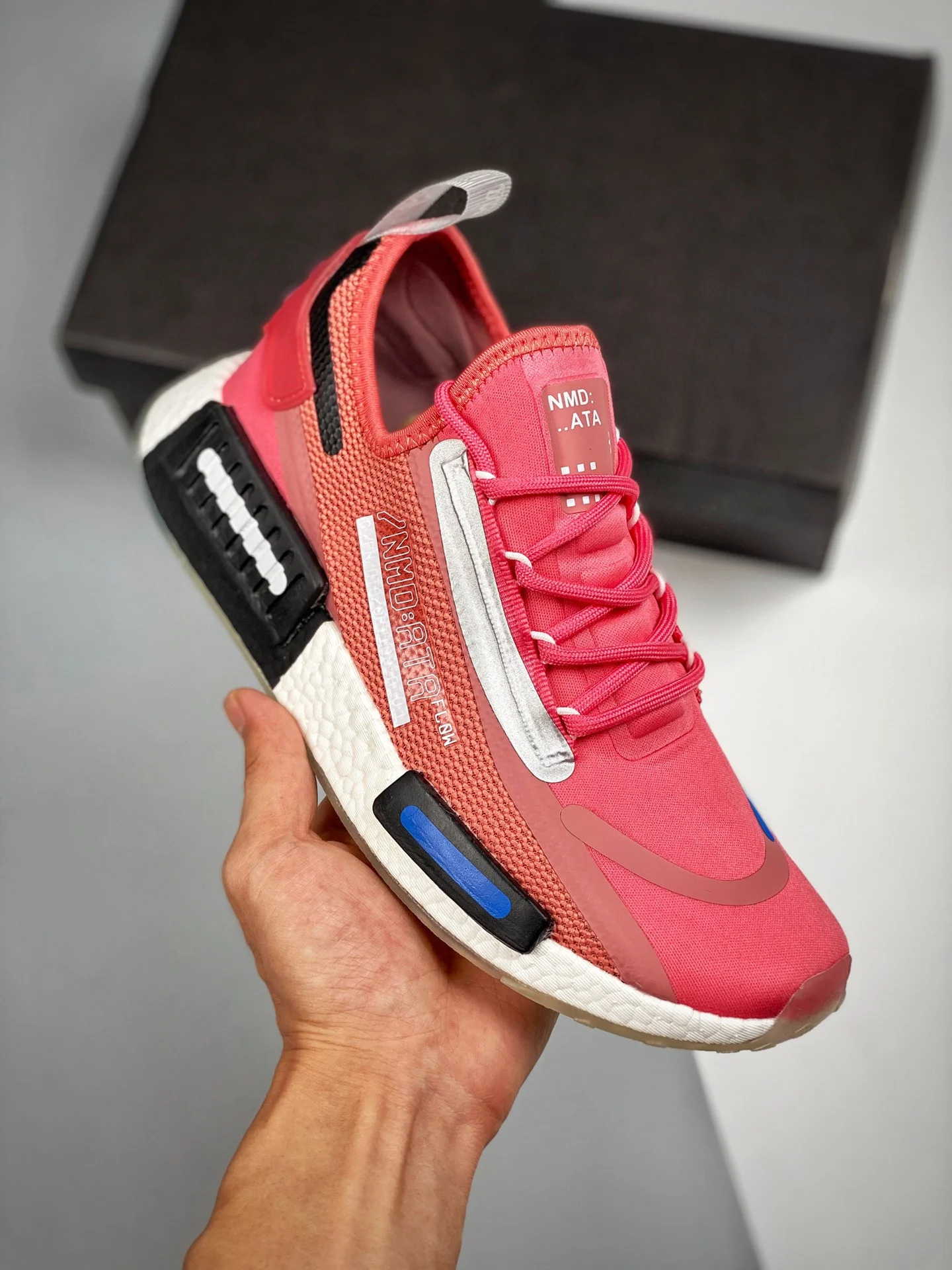 Adidas NMD R1 Spectoo Hazy Rose Core Black For Sale