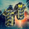 Michigan Wolverines Pattern Hawaiian Shirt QD