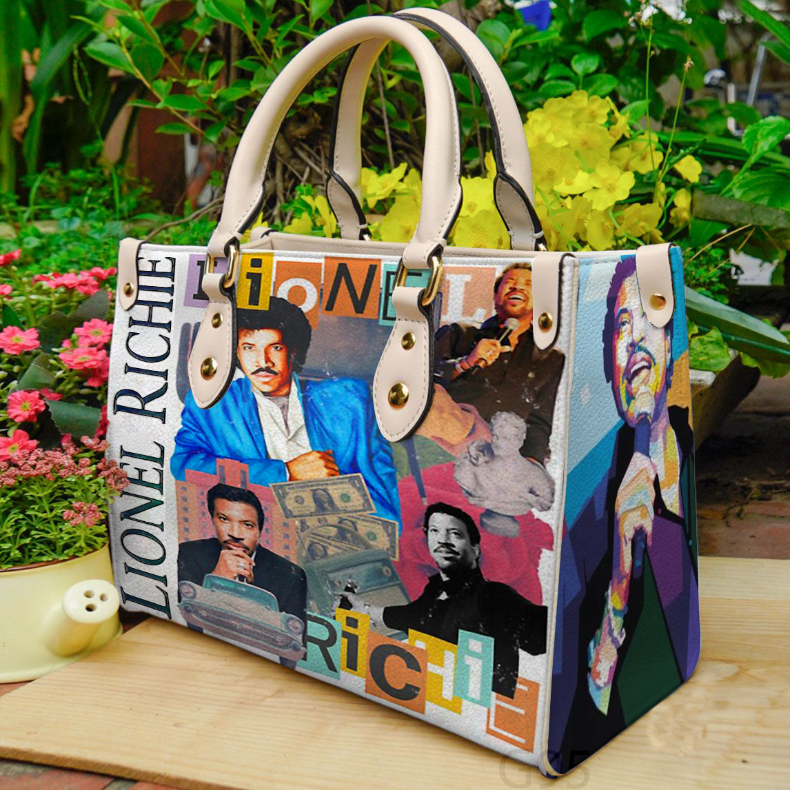 Lionel Richie Women Leather Hand Bag