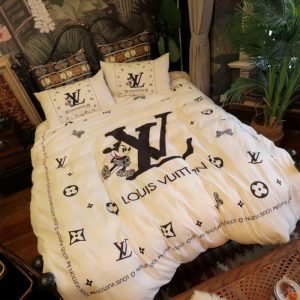 Louis Vuitton Logo Brand Bedding Set Bedspread Luxury Home Decor Bedroom