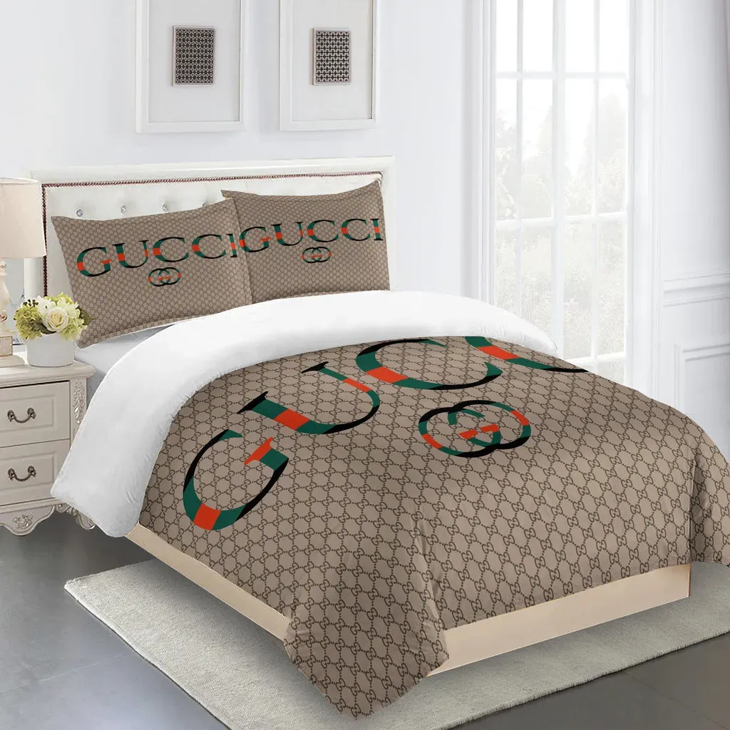 Gucci Logo Brand Bedding Set Luxury Bedspread Bedroom Home Decor