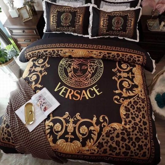 Versace Logo Brand Bedding Set Luxury Bedspread Home Decor Bedroom