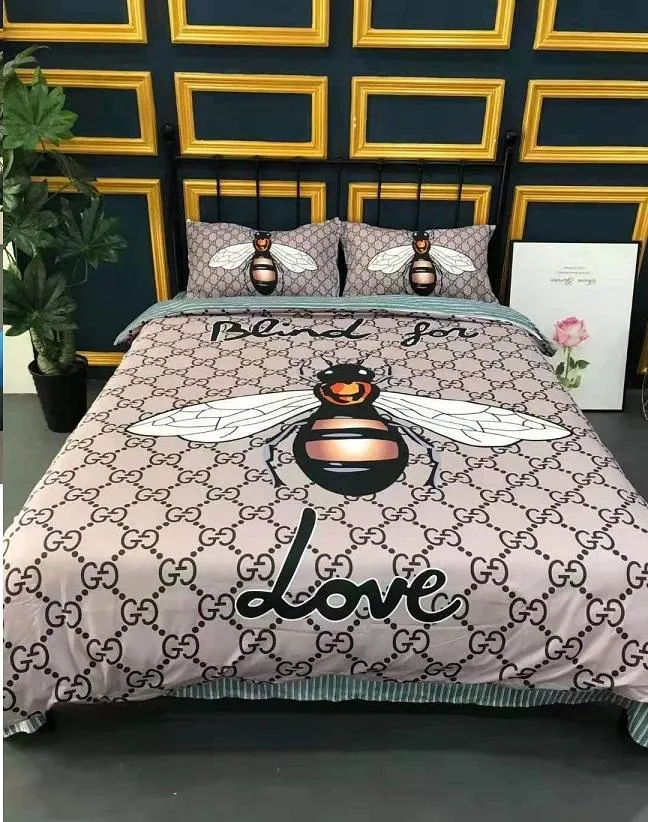 Gucci Bee Love Logo Brand Bedding Set Bedroom Bedspread Luxury Home Decor