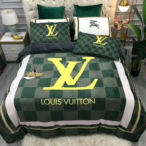 Louis Vuiton Green White Logo Brand Bedding Set Home Decor Luxury Bedspread Bedroom