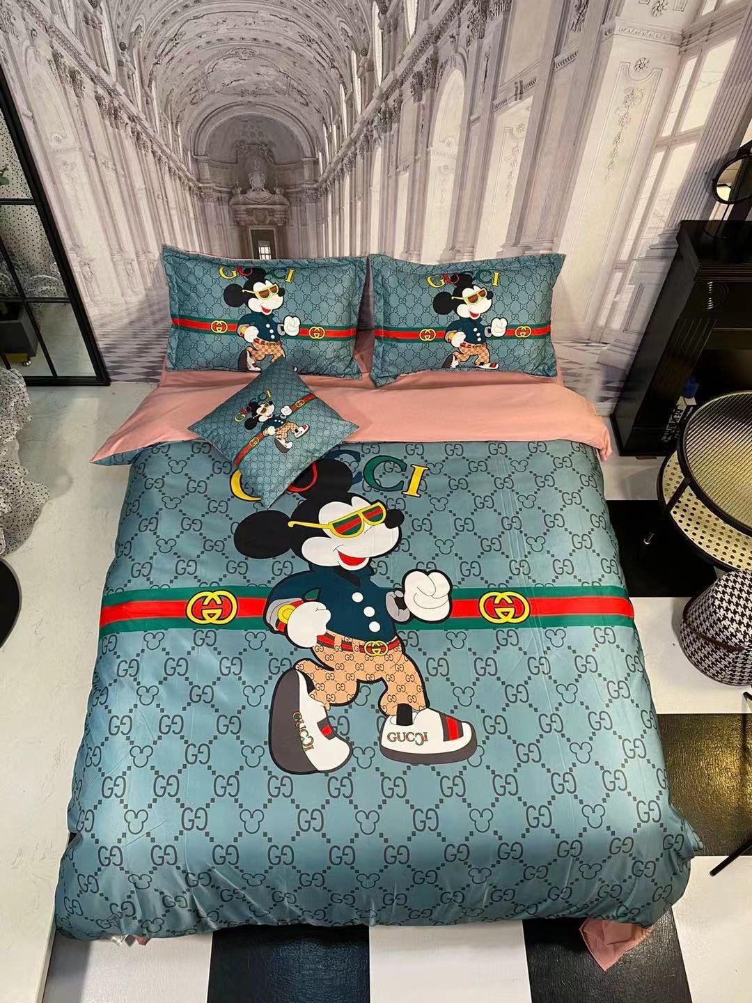 Gucci Mickey Mouse Logo Brand Bedding Set Luxury Bedspread Home Decor Bedroom