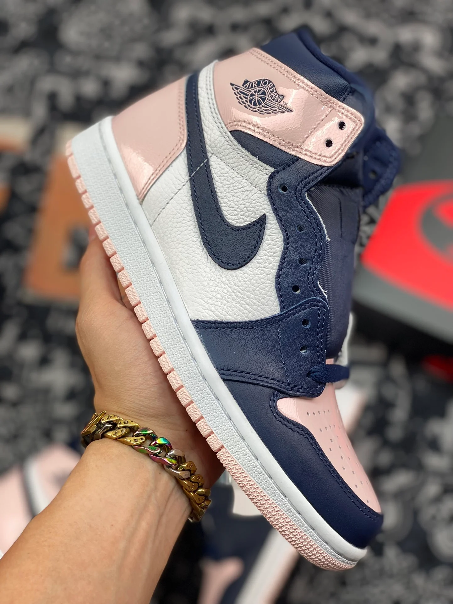 Air Jordan 1 High OG Bubble Gum Atmosphere White-Laser Pink-Obsidian For Sale