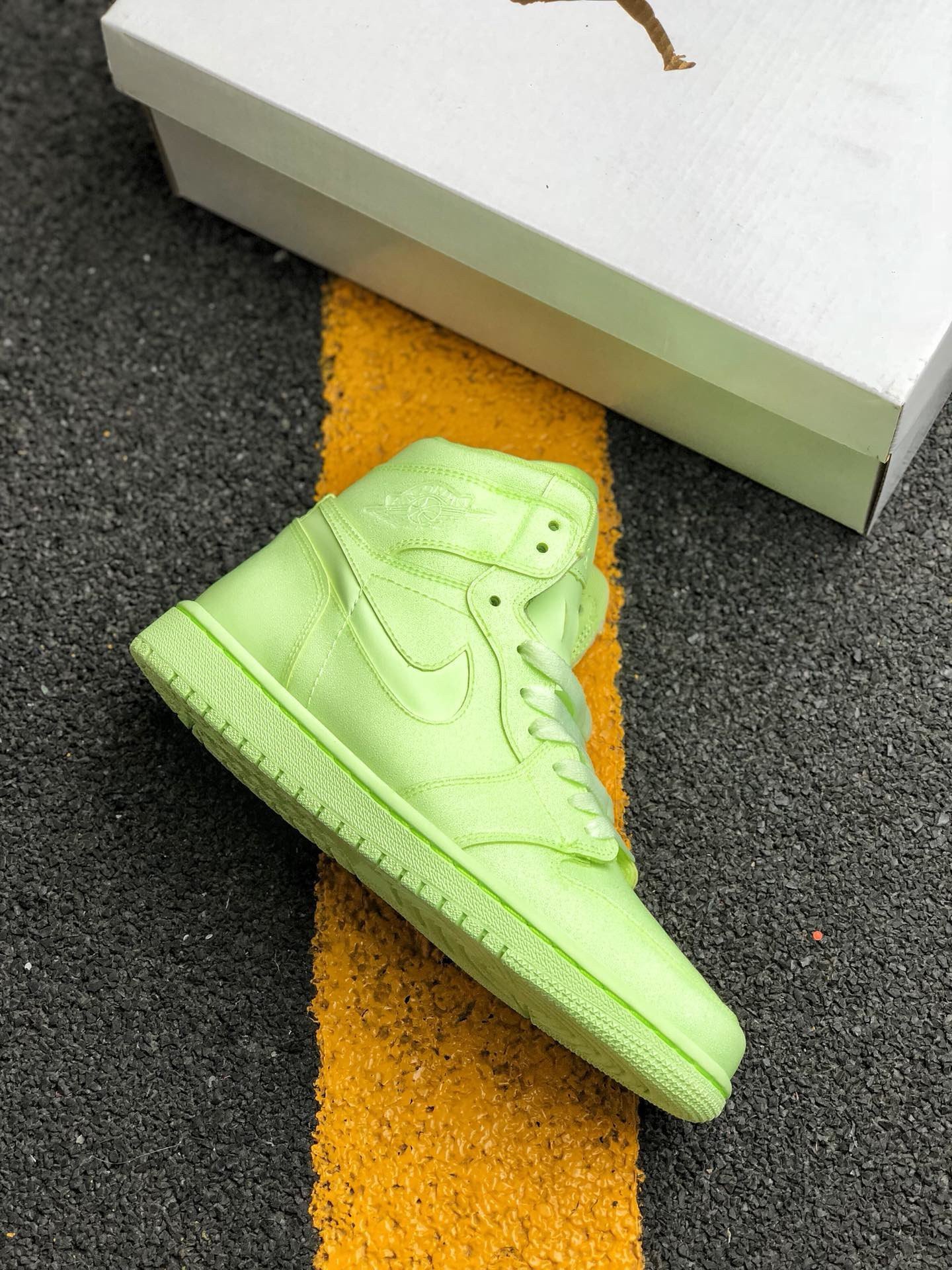 Air Jordan 1 High Premium WMNS Barely Volt AH7389-700 For Sale