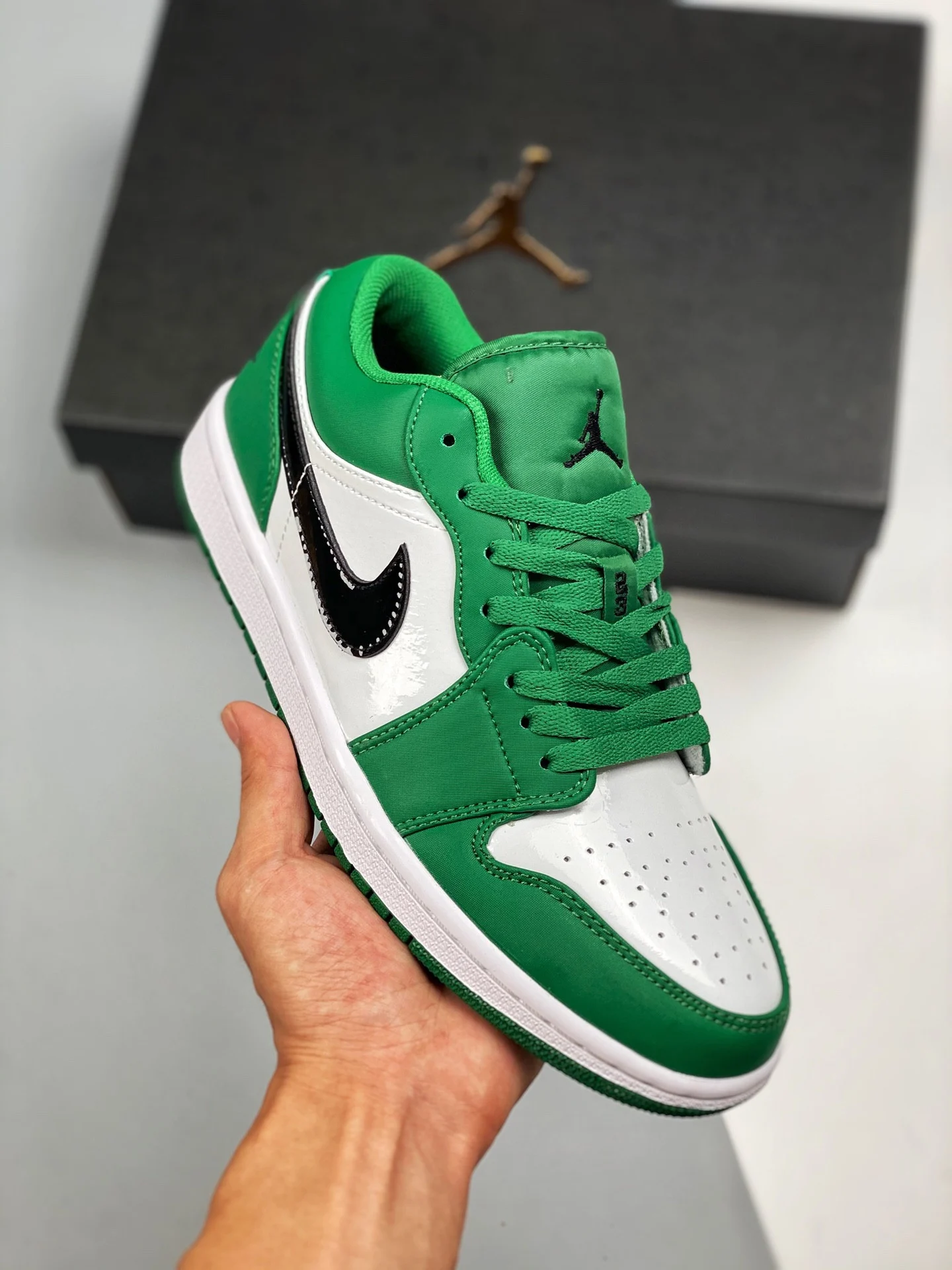 Air Jordan 1 Low Pine Green 553558-301 For Sale