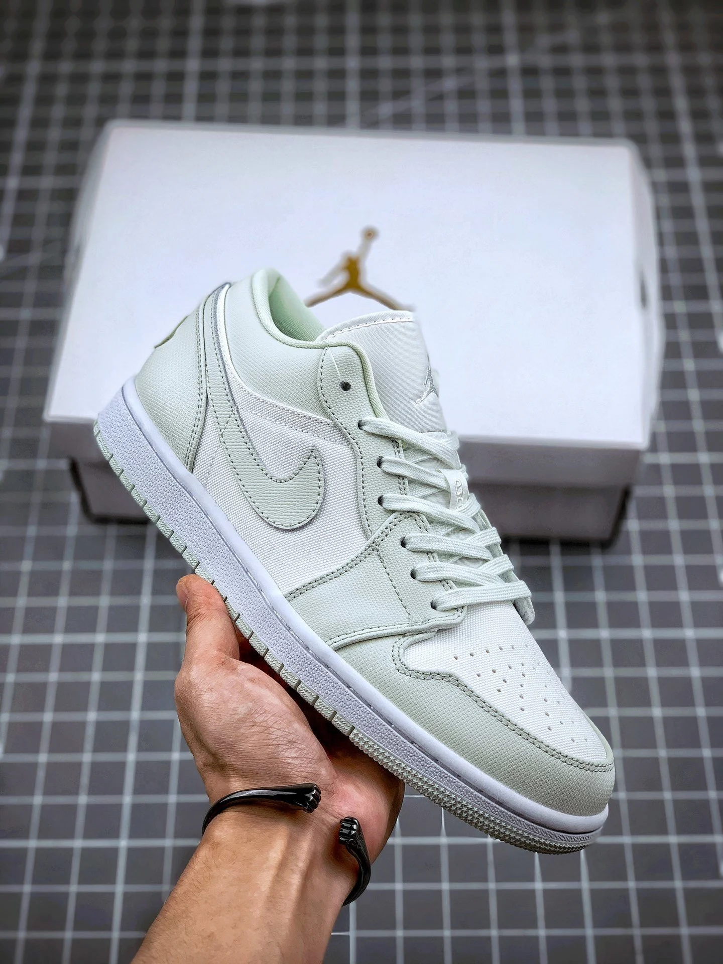 Air Jordan 1 Low Spruce Aura CW1381-003 For Sale