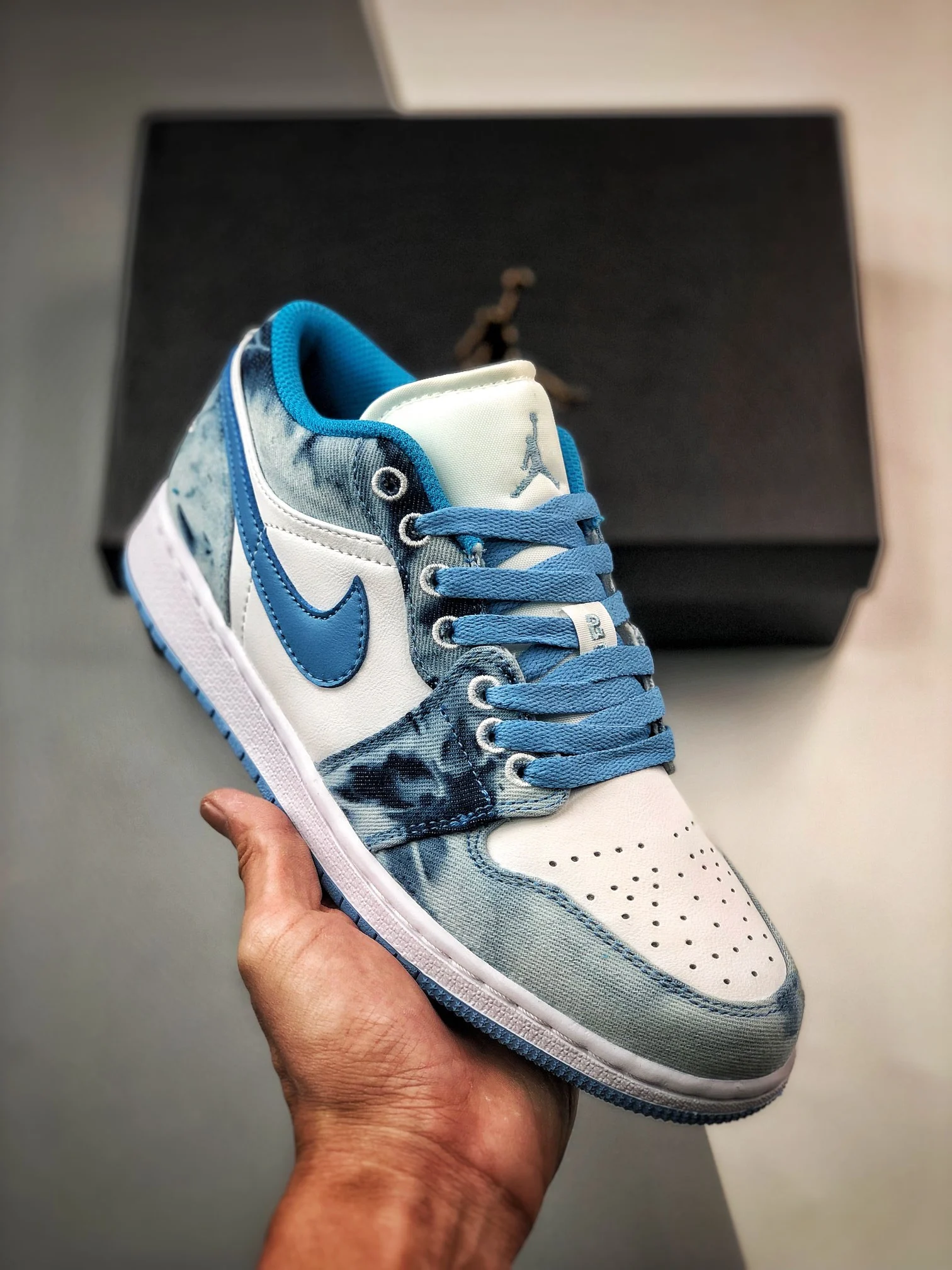 Air Jordan 1 Low Washed Denim White Dutch Blue DM8947-100 For Sale