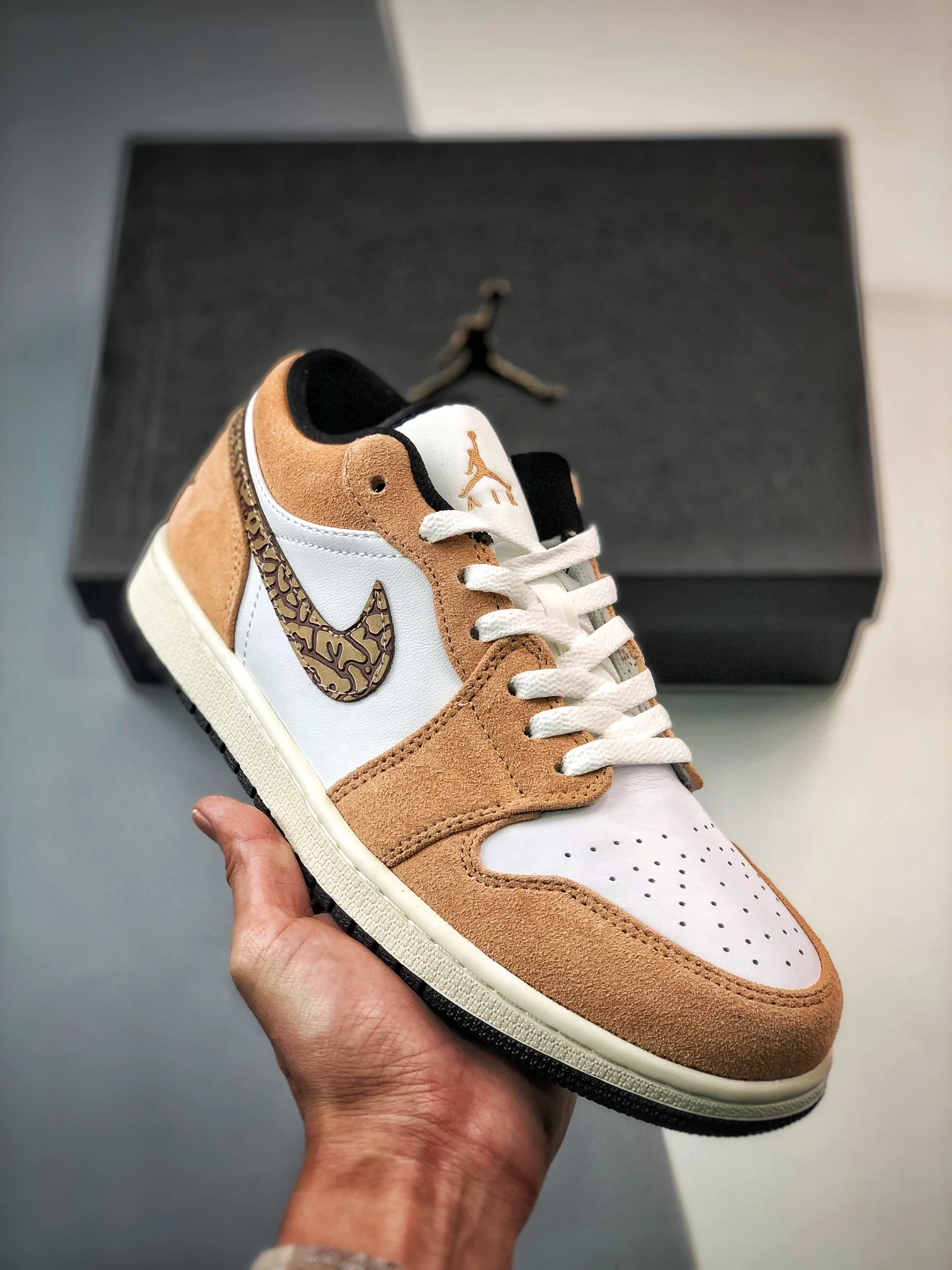 Air Jordan 1 Low Brown Elephant Hemp Metallic Gold-White-Tan-Black For Sale