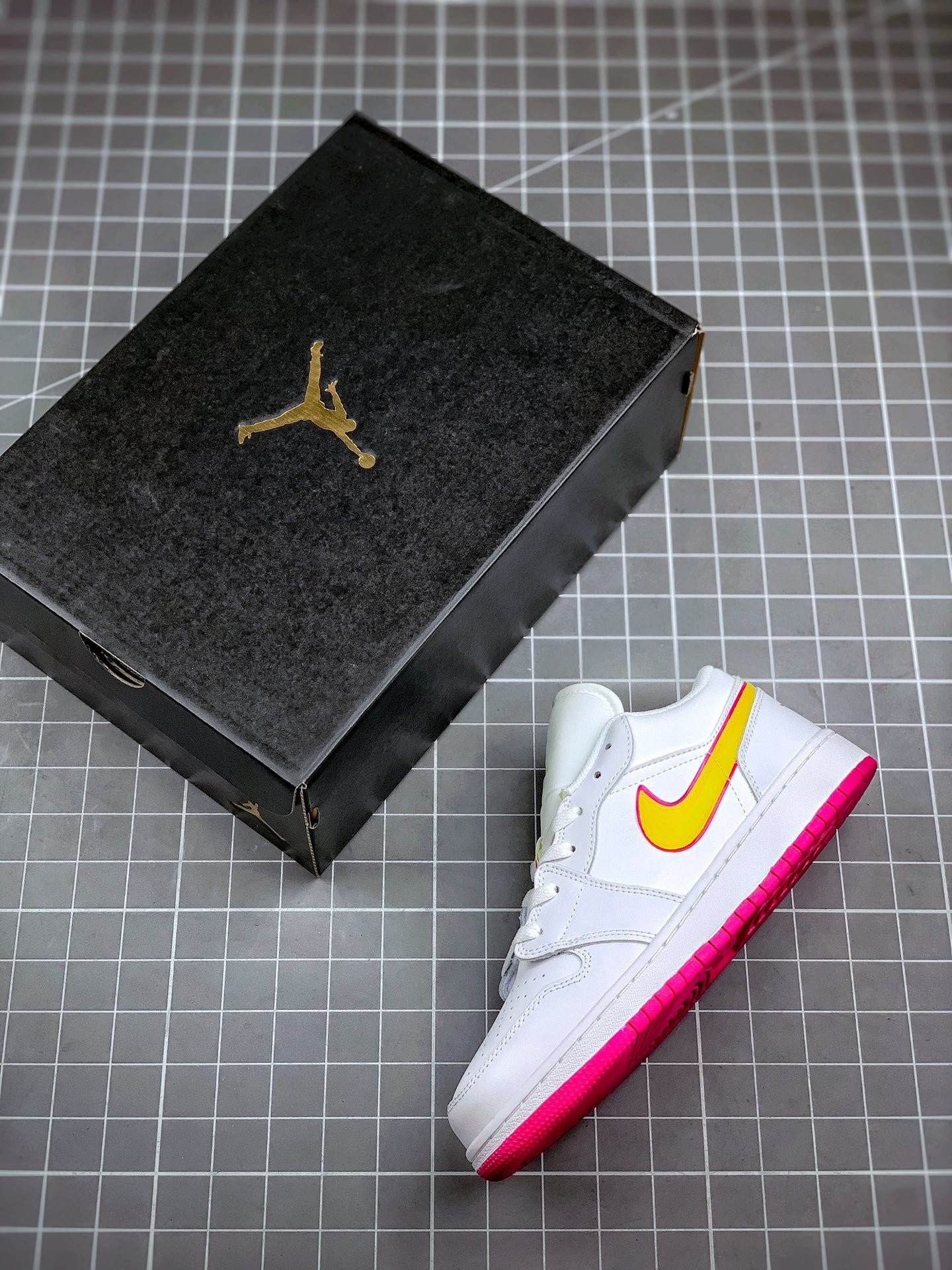 Air Jordan 1 Low GS White Yellow Pink CV4610-100 For Sale