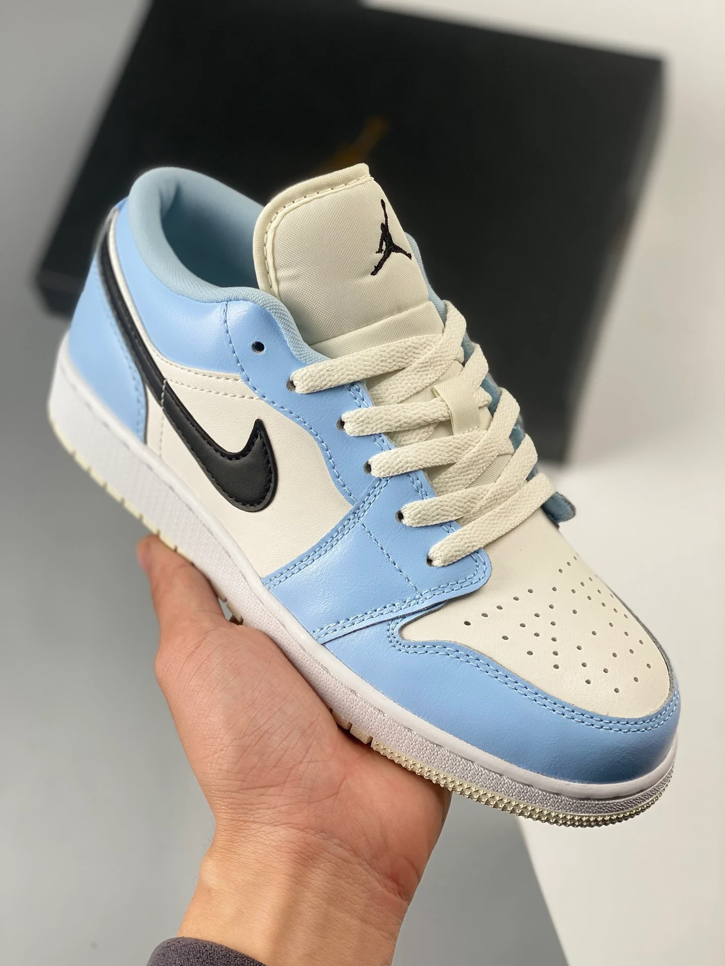 Air Jordan 1 Low Ice Blue 554723-401 For Sale