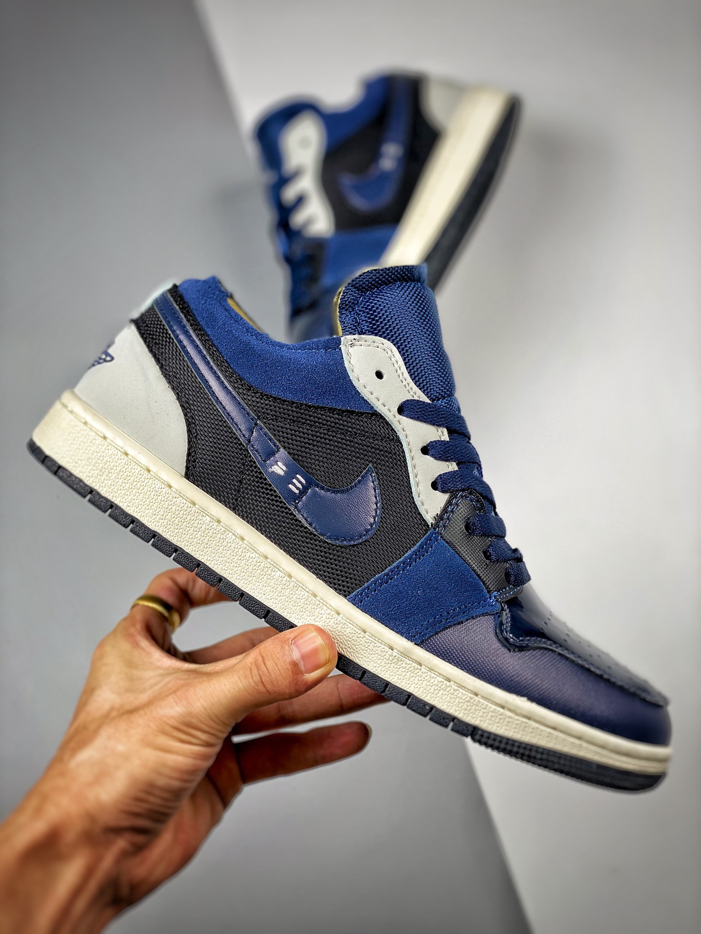 Air Jordan 1 Low SE Craft Obsidian Ashen Slate-French Blue-Sail For Sale